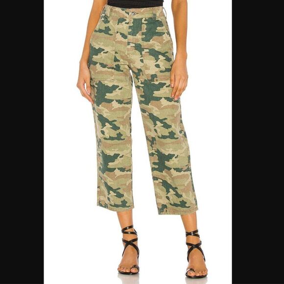 Free People We The Free Remy Camo Wide Leg Cropped Pants in Moss - Picture 1 of 13